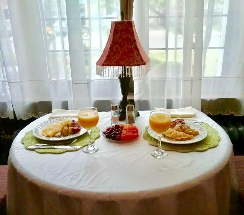 Hanover House Bed And Breakfast ナイアガラフォールズ エクステリア 写真
